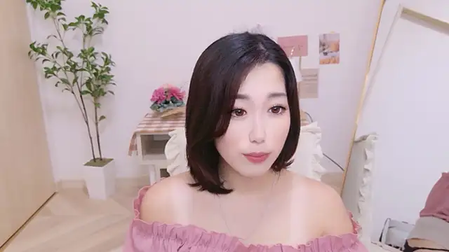YURIKAsan  online show from May 28, 12:24 pm