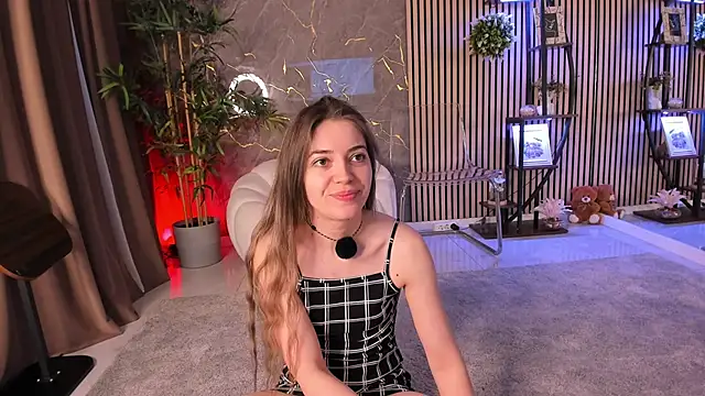 Snapshot of Velvet_Spell chatting on April 23, 3:08 am Velvet Spell online show from April 23, 3:08 am