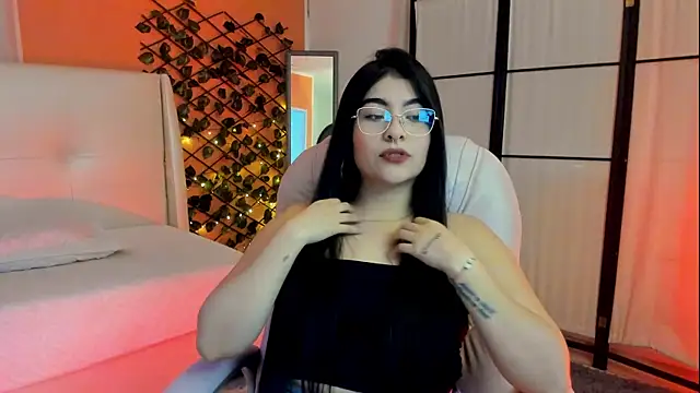 HannaLee333 online show from March 27, 10:42 pm