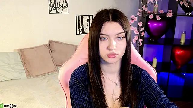 Sugar Kitten12 online show from April 9, 3:17 am