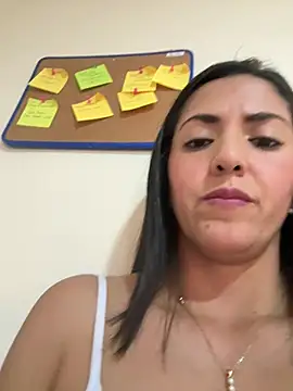 SamanthaWalker  online show from April 1, 2:03 pm