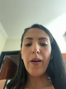 Snapshot of SamanthaWalker_ chatting on May 13, 1:08 pm SamanthaWalker online show from May 13, 1:08 pm