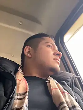 OliverTabordaa online show from March 22, 7:39 pm