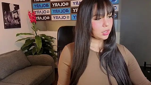 Snapshot of Ivy_Brown_ chatting on May 24, 3:22 am Ivy Brown online show from May 24, 3:22 am