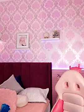 Jade rous online show from April 7, 11:32 am