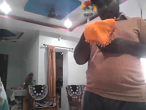Snapshot of Foxboy65 chatting on April 22, 2:47 am Foxboy65 online show from April 22, 2:47 am