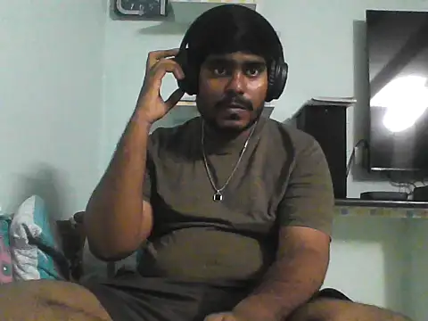 Snapshot of Foxboy65 chatting on April 29, 6:14 pm Foxboy65 online show from April 29, 6:14 pm
