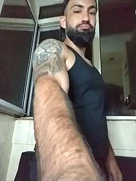Snapshot of Tommy_Porn_ chatting on July 4, 10:38 pm Tommy Porn online show from July 4, 10:38 pm