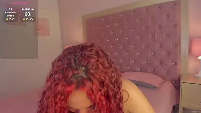 CoralineRed online show from June 5, 11:21 pm