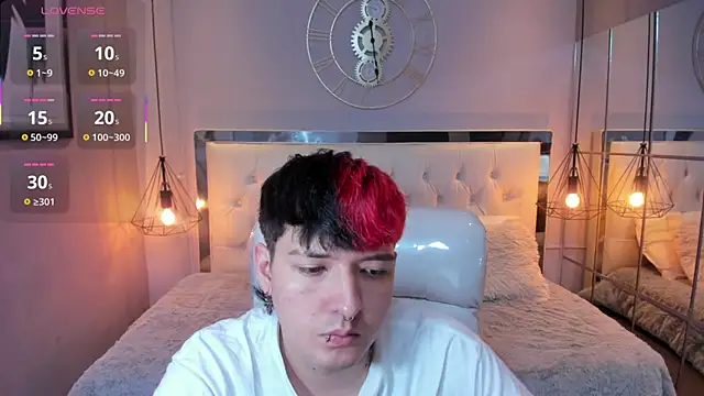 Santiago morgan online show from April 4, 10:18 pm