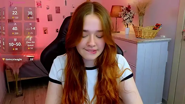 Snapshot of TiffanyVex chatting on May 27, 3:42 pm TiffanyVex online show from May 27, 3:42 pm