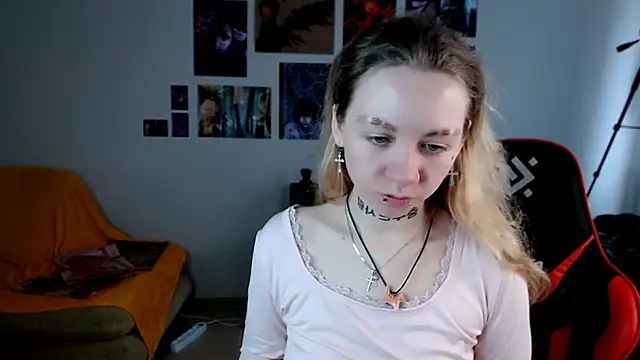 Nica Kawaii online show from March 24, 6:29 am