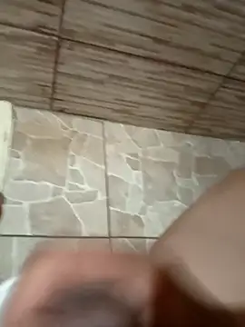 Snapshot of josue23cm chatting on April 11, 5:23 am josue23cm online show from April 11, 5:23 am