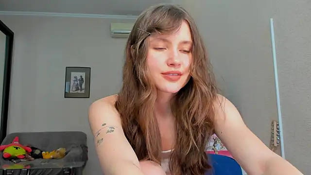 MaryannSofts online show from May 8, 1:05 pm