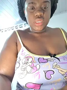 YourLiaa  online show from April 19, 7:38 pm