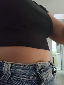 Pretty Julieta online show from April 12, 9:09 pm