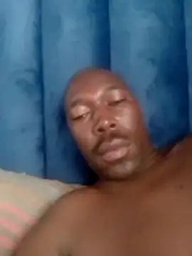 Snapshot of manpower012 chatting on March 5, 11:17 am manpower012 online show from March 5, 11:17 am