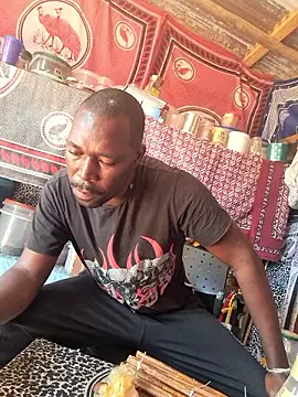 Snapshot of manpower012 chatting on April 10, 10:09 am manpower012 online show from April 10, 10:09 am