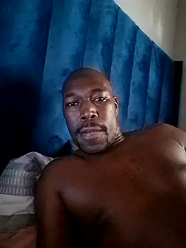 Snapshot of manpower012 chatting on April 14, 2:45 pm manpower012 online show from April 14, 2:45 pm