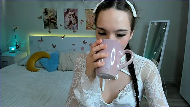 Milly Lane online show from May 15, 3:13 am