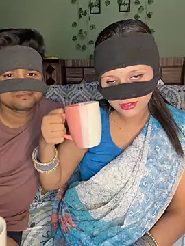 Snapshot of your_bhabhi_love chatting on May 9, 4:34 pm your bhabhi love online show from May 9, 4:34 pm