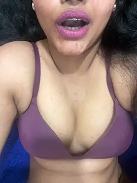 munni-munni6767 online show from April 25, 6:49 pm