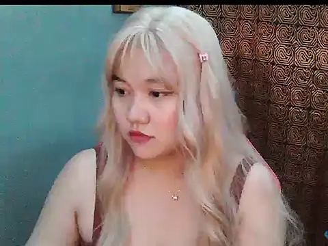 Snapshot of mabyhot16 chatting on July 12, 11:12 am mabyhot16 online show from July 12, 11:12 am