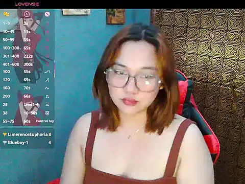 Snapshot of mabyhot16 chatting on July 26, 9:27 am mabyhot16 online show from July 26, 9:27 am