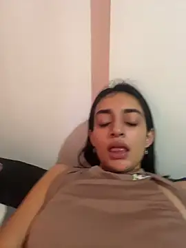 leilani X online show from April 28, 2:33 pm