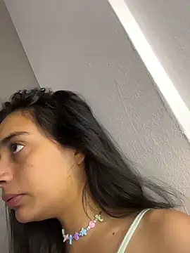 Snapshot of leilani_X chatting on June 20, 1:58 pm leilani X online show from June 20, 1:58 pm