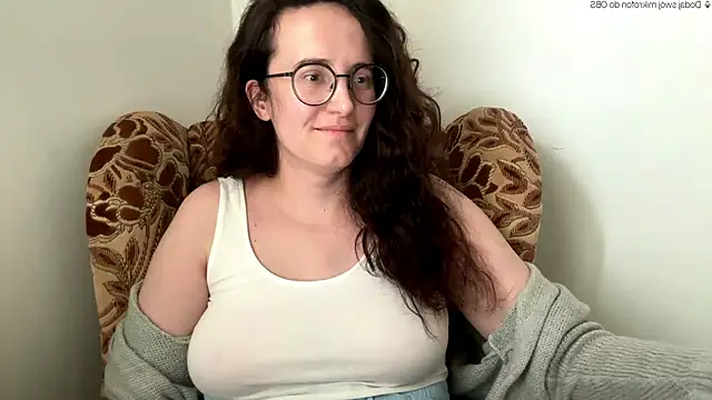 Snapshot of SofiaTease chatting on June 1, 1:24 pm SofiaTease online show from June 1, 1:24 pm