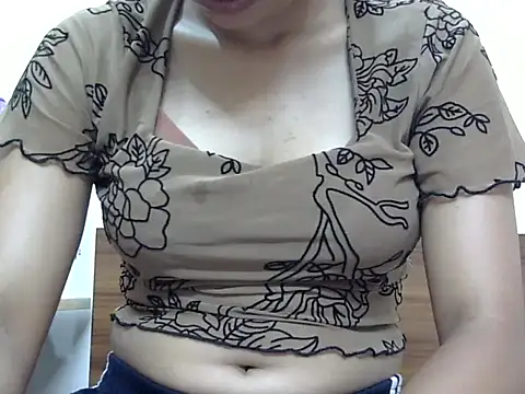 Snapshot of kAVYA_05 chatting on July 26, 5:26 am kAVYA 05 online show from July 26, 5:26 am