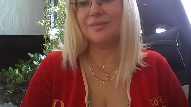 LianaSweetX online show from April 14, 6:08 am