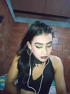 Sienna Dark online show from June 26, 3:00 am