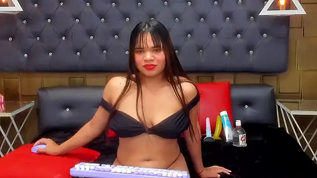 Snapshot of CaroBeltran chatting on May 11, 7:44 pm CaroBeltran online show from May 11, 7:44 pm