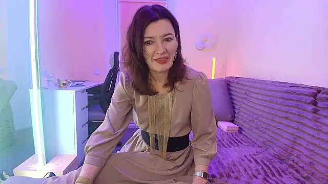 Snapshot of Bonnie_Naughtyy chatting on May 20, 4:13 pm Bonnie Naughtyy online show from May 20, 4:13 pm