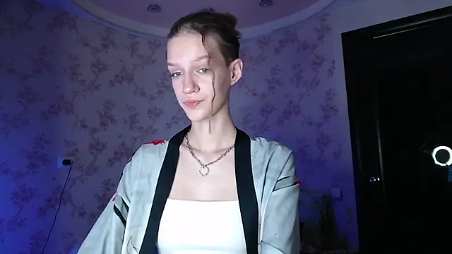 Snapshot of Chrissy_Joyful chatting on July 11, 5:10 am Chrissy Joyful online show from July 11, 5:10 am