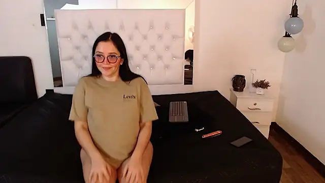 charlott imp online show from March 7, 1:08 pm