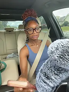 Snapshot of Princessssbby chatting on July 10, 5:59 pm Princessssbby online show from July 10, 5:59 pm