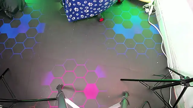 Cristopher Wild online show from June 26, 8:13 pm