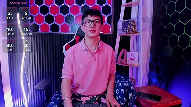 Cristopher Wild online show from June 27, 8:36 pm