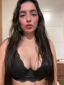 Snapshot of Isa_bunny777 chatting on April 12, 9:20 pm Isa bunny777 online show from April 12, 9:20 pm