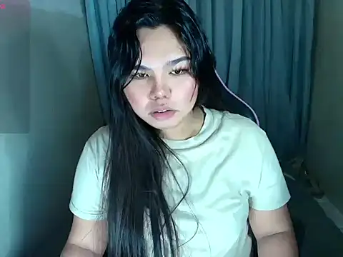Snapshot of urasian_prettyrica chatting on June 12, 9:25 pm urasian prettyrica online show from June 12, 9:25 pm