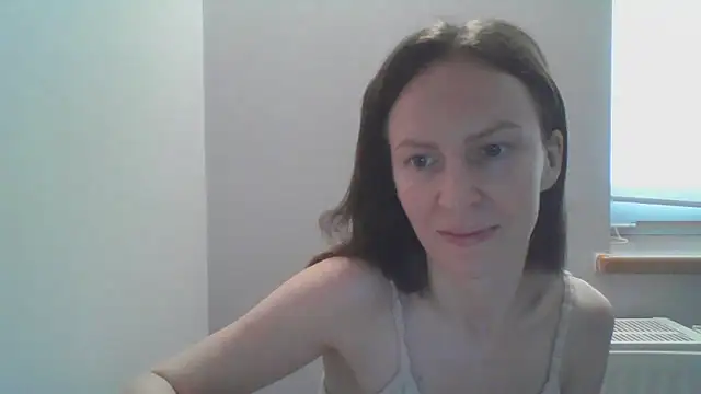 Snapshot of AnnaTight chatting on June 27, 8:41 am AnnaTight online show from June 27, 8:41 am