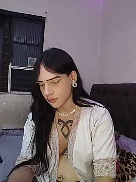 Snapshot of isabeladecaria chatting on March 17, 8:23 pm isabeladecaria online show from March 17, 8:23 pm