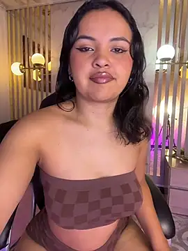Snapshot of Catalinaa01 chatting on April 26, 3:26 am Catalinaa01 online show from April 26, 3:26 am