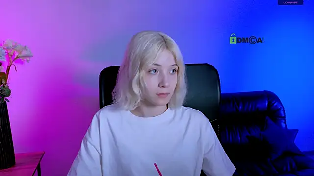 sabrina moore online show from June 16, 6:54 pm