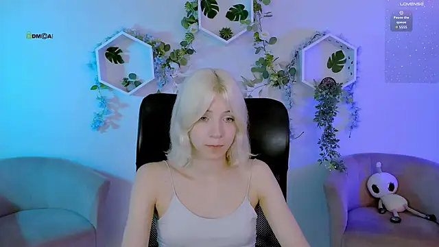  sabrina moore online show from July 26, 6:37 pm