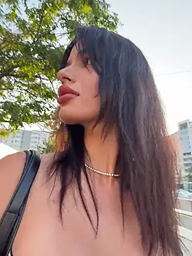 Snapshot of RaniaSnow chatting on July 24, 3:48 am RaniaSnow online show from July 24, 3:48 am