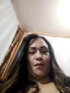 Snapshot of maroita chatting on May 6, 2:33 pm maroita online show from May 6, 2:33 pm